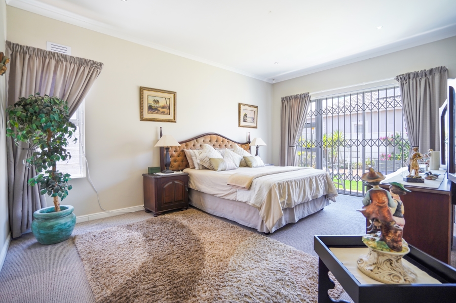 To Let 3 Bedroom Property for Rent in Sunningdale Western Cape